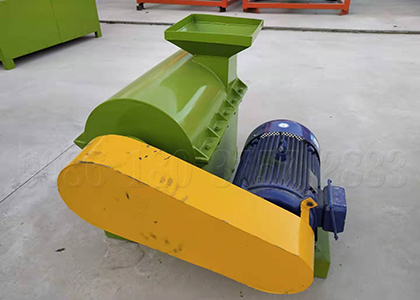 Composted organic cow dung grinding machine